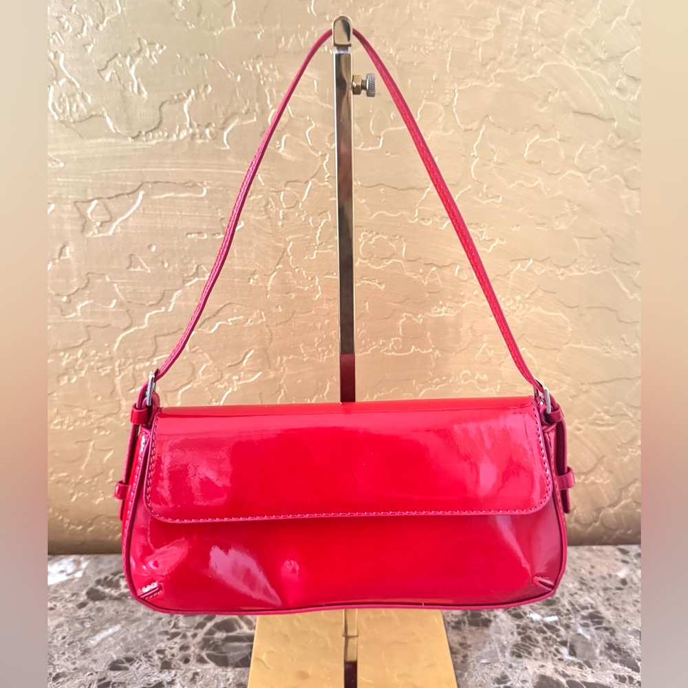 REVOLVE 8 Other Reasons Kali Patent Red Handbag NEW - Picture 5 of 8